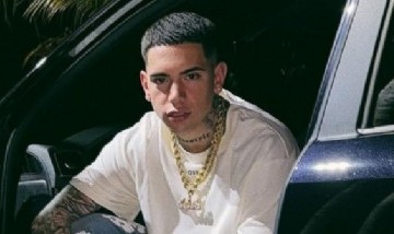 Ecko causó repudio tras grabarse manejando a alta velocidad: "Puede poner en riesgo a terceros"