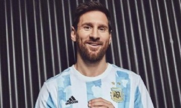 La selección argentina estrenó su nueva camiseta ¿Cómo es el polémico modelo y cuánto sale?
