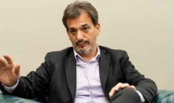 Sebastián Galmarini chicaneó a Mauricio Macri por su acuerdo con LLA: "Te siguen maltratando"