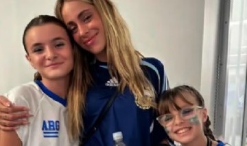 Tini Stoessel se encontró con Las Princess tras el triunfo de Argentina y cantó con ellas