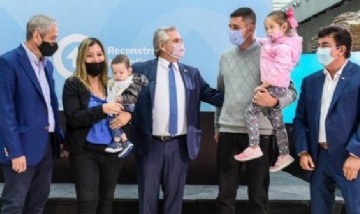 Alberto Fernández presentó el plan de 1200 viviendas e hizo hincapié en la vivienda propia