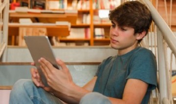 Tendencia que crece: Cada vez más jóvenes recurren a ChatGPT para informarse