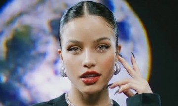 Los abogados de Emilia Mernes intimaron a un emprendimiento y las redes estallaron