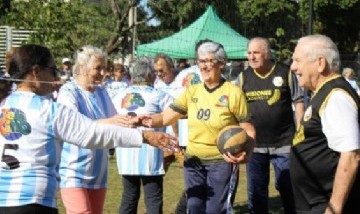 Fin de semana a pura diversión en Posadas, adultos mayores disfrutaron de actividades en el "Finito"
