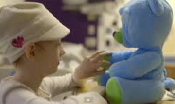 Aseguran que los ositos robóticos generan "emociones positivas" en nenes hospitalizados.