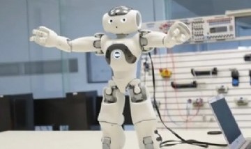 Conocé a UNRafita,un robot creado en la Universidad de Rafaela que interactúa con los humanos