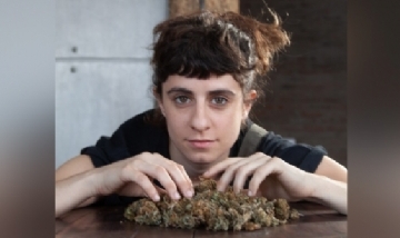 Marilina Bertoldi: "Fumada no prejuzgás"