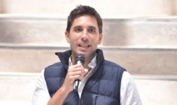 Santiago Passaglia destacó a un nicoleño de 20 años que desarrolla proyectos tecnológicos desde San Nicolás