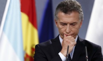 Macri se aplicó la vacuna contra el covid-19, no cumplió su promesa y las redes no lo perdonaron