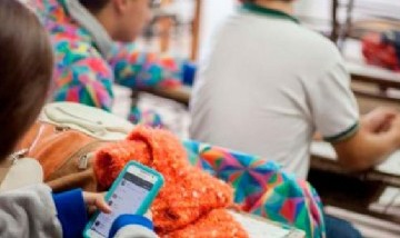 Catamarca anunció la prohibición de usar celulares y dispositivos tecnológicos en las escuelas