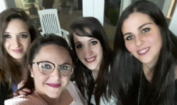 Paula, Carla, Mariana y Cecilia. Rojas, Buenos Aires.