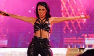 Lali Espósito confirmó un show en Vélez para 2025 con un video navideño especial