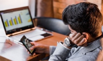 Cada vez más jóvenes practican el "quiet quitting" y priorizan su salud mental por sobre el trabajo