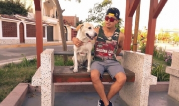 Bryan y su amigo perruno desde Lima, Perú.