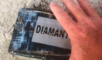 El huracán Dorian arrastró 16 paquetes de cocaína a una playa
