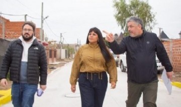 Eva Mieri inauguró seis cuadras de pavimento en la Ribera y destacó que se hicieron con fondos municipales