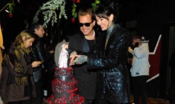 Cande Tinelli y Coti Sorokin lanzaron un tema juntos y organizaron un falso casamiento