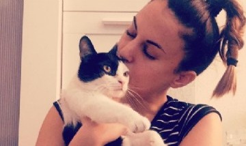 Patricia y su amor gatuno desde Madrid, España.