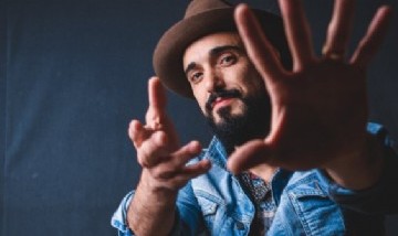 Pura ternura: Abel Pintos presentó a su hijo Agustín con una postal familiar