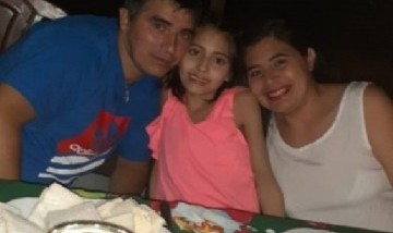 Abigail festejó Año Nuevo con su familia y vecinos en la calle: "Es un milagro de Dios"
