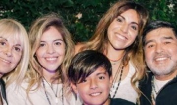 Dalma y Gianinna Maradona compartieron el diseño original de su tatuaje en honor a Diego para sus fans