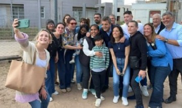 Sergio Massa reaparece en la campaña bonaerense con un audio y recorridas junto a Fuerza Patria