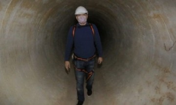 Fernando Gray recorrió el Conducto Aliviador Calle Colón en Monte Grande