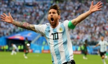 Lionel Messi fue nombrado el mejor futbolista de los últimos 25 años