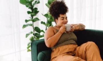 Soft life: ¿de qué se trata y por qué este estilo de vida es cada vez más elegido por los jóvenes?