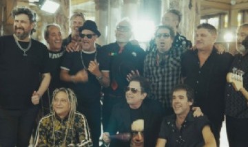 Los Auténticos Decadentes ft Andrés Calamaro - Costumbres Argentinas (video oficial) [4K]