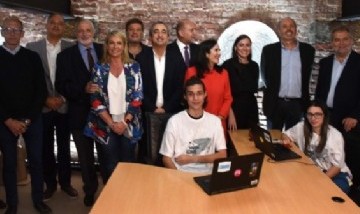 Perotti y Javkin presentaron el Programa Potrero Digital para ayudar a jóvenes a conseguir empleo