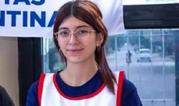 Tiene 18 años, vive en Alberdi y fue elegida para integrar una misión espacial en India
