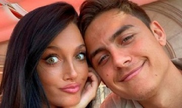 Oriana Sabatini y Paulo Dybala enamoradísimos: Mirá el beso que subió la temperatura en las redes
