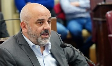 Palo Oliver denunció corrupción en Santa Fe y apuntó contra el silencio político: "No voy a ser parte de una farsa"