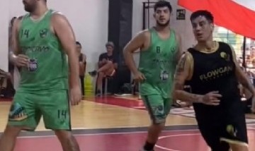 Duki sorprendió al aparecer en Baigorria para jugar un partido de básquet