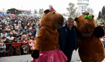 Gran festejo por el Día de la Niñez en el Polideportivo Municipal de Chivilcoy