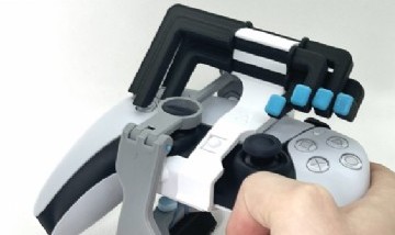 Un youtuber creó el primer control de PlayStation 5 para poder jugar con una sola mano
