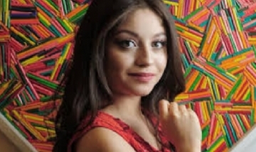 Karol Sevilla (karolsevillaofc)