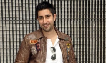 Alex Ubago anunció shows en Argentina para noviembre en su gira por los 20 años de carrera