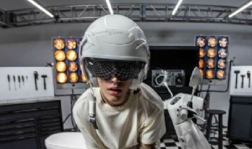 Justin Bieber diseñó su propia motocicleta Vespa y ya se lanzó la reserva