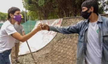 Mayra Mendoza supervisó la obra del skatepark en el Parque de la Ciudad