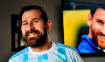 Un imitador de Messi quiere usar el nombre del futbolista en la boleta de concejal y la Junta Electoral lo frenó