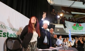 Fernando Gray asumió un nuevo mandato como intendente de Esteban Echeverría