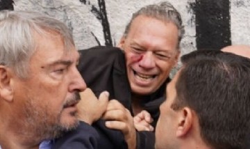 Video: Agredieron brutalmente a Sergio Berni en la protesta por el crimen del colectivero