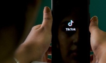 Italia: una nena de 10 años murió asfixiada tras hacer un desafío de Tik Tok