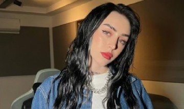 Cómo se las ingenia Nicki Nicole para ir al cine sin que nadie la reconozca