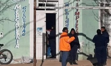 Entró a robar a un almacén en San Juan pero lo detuvieron porque se quedó comiendo salame