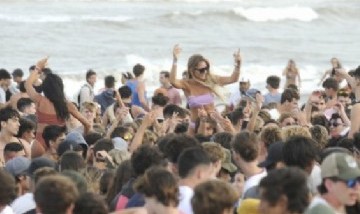Pinamar: desarman fiestas clandestinas multitudinarias y fuera de control