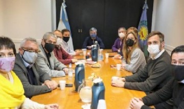 Mayra Mendoza e intendentes bonaerenses participaron en un encuentro por el retorno de las clases