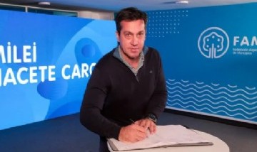 Arturo Rojas dijo "la gente no alcanza a divisar lo que está pasando" tras marchar por fondos al Ministerio de Capital Humano
